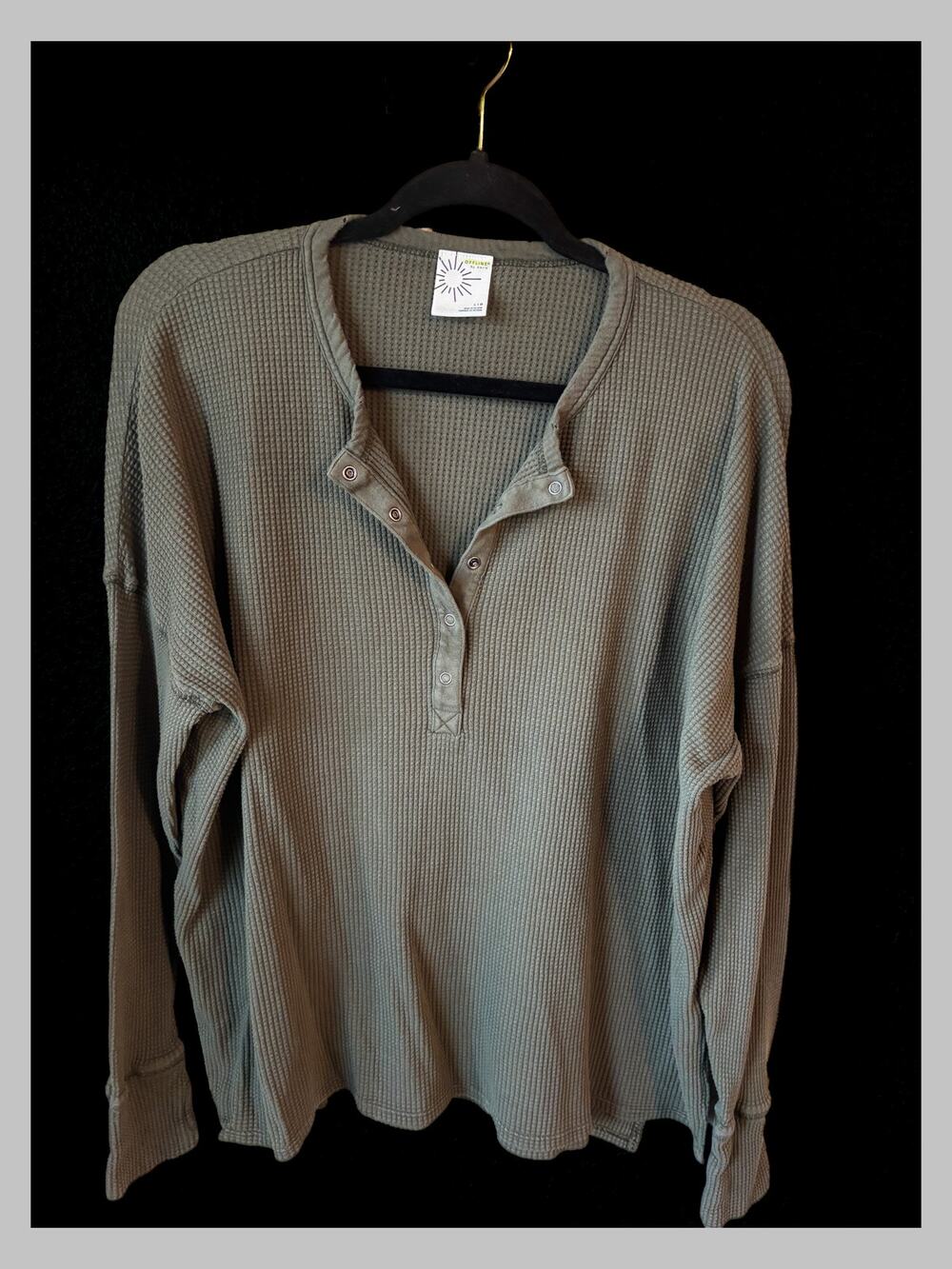 OFFLINE by Aerie Women’s L/G Olive Green Waffle Knit Henley Long Sleeve Top